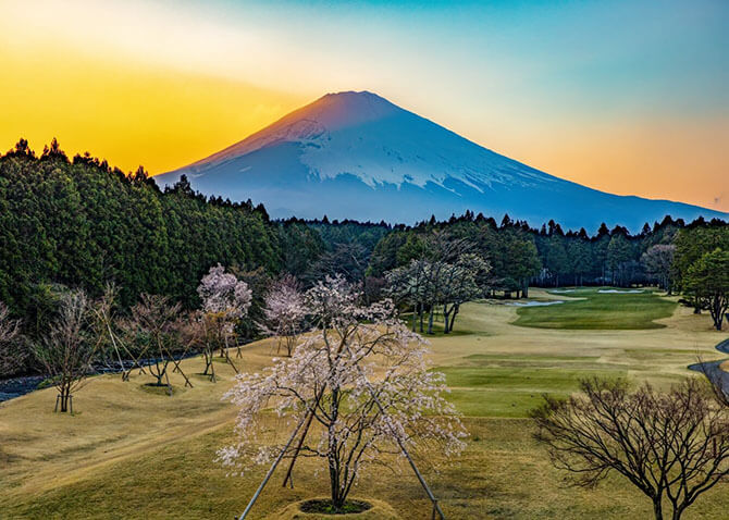 Golfing with Mount Fuji View